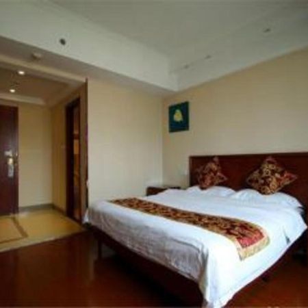 Greentree Inn Shanghai Sheshan National Tourist Resort Express Hotel Exteriör bild