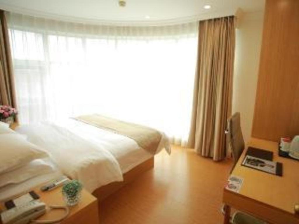 Greentree Inn Shanghai Sheshan National Tourist Resort Express Hotel Exteriör bild